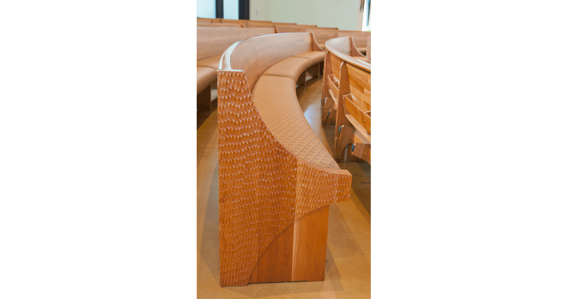 Radius Pews